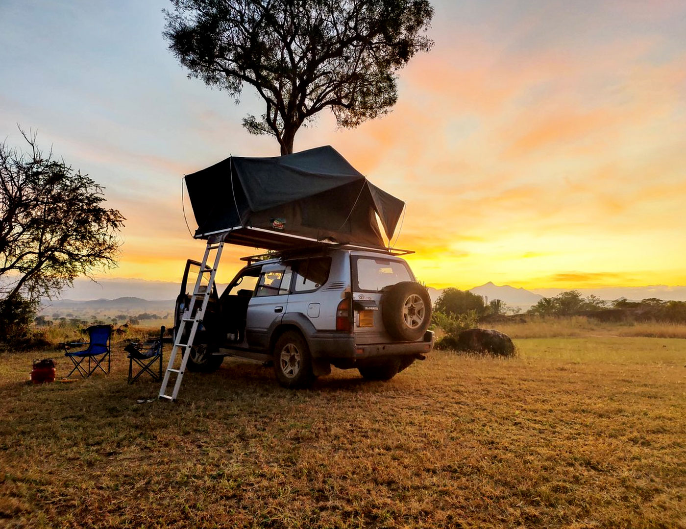 Land Cruiser Rooftop Tent